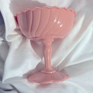 Vintage Diamond Line DL 87 1992 7.25” Swirled Compote w/ Deep Ribbed Bottom